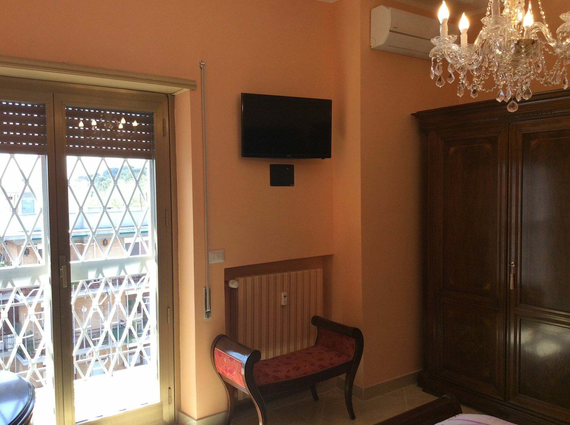 The Sun House Hotel Roma Exterior foto